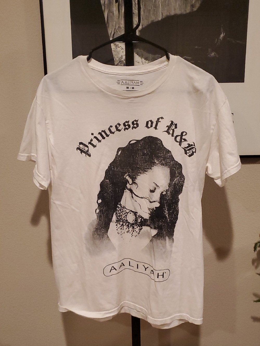 Aaliyah "Princess of R&B" Graphic Tee - White/Black